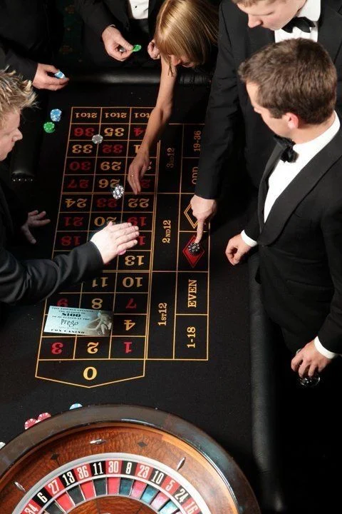 luxury poker party photo 2